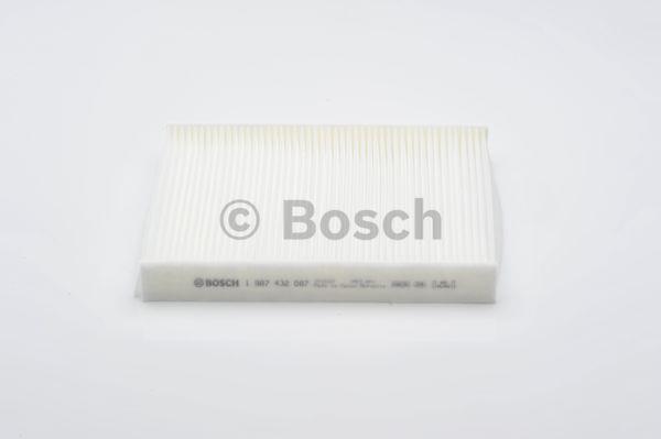 Bosch Фільтр салону – ціна 448 UAH