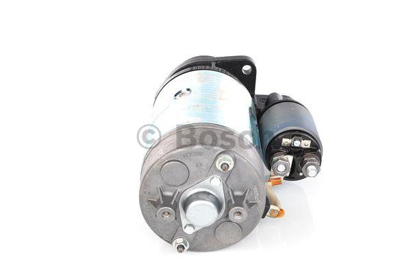 Стартер Bosch 0 001 368 010