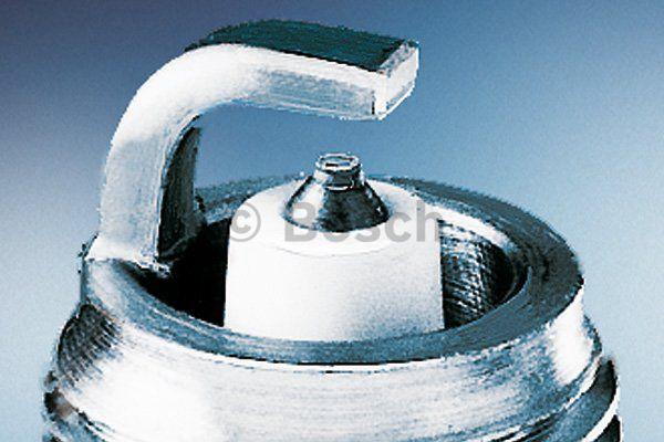 0242240615 Bosch Свеча зажигания Bosch Double Platinum FR6DPP33X