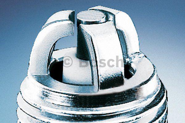 0242240546 Bosch Свеча зажигания Bosch Standard Super WR6DTC