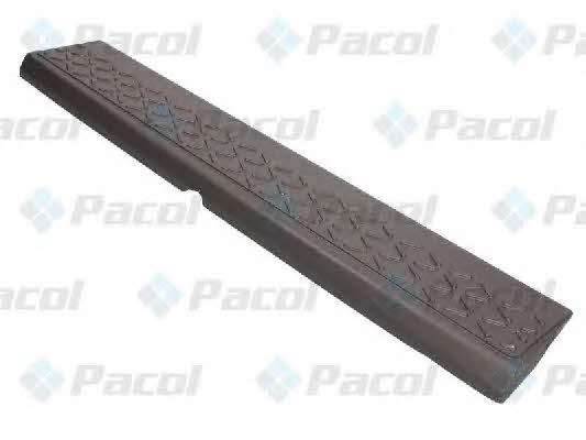 Облицовка переднего бампера Pacol MAN-FP-004