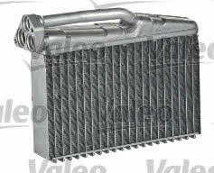 Valeo 715305 Радіатор опалювача салону 715305: Приваблива ціна - Купити в Україні на EXIST.UA!